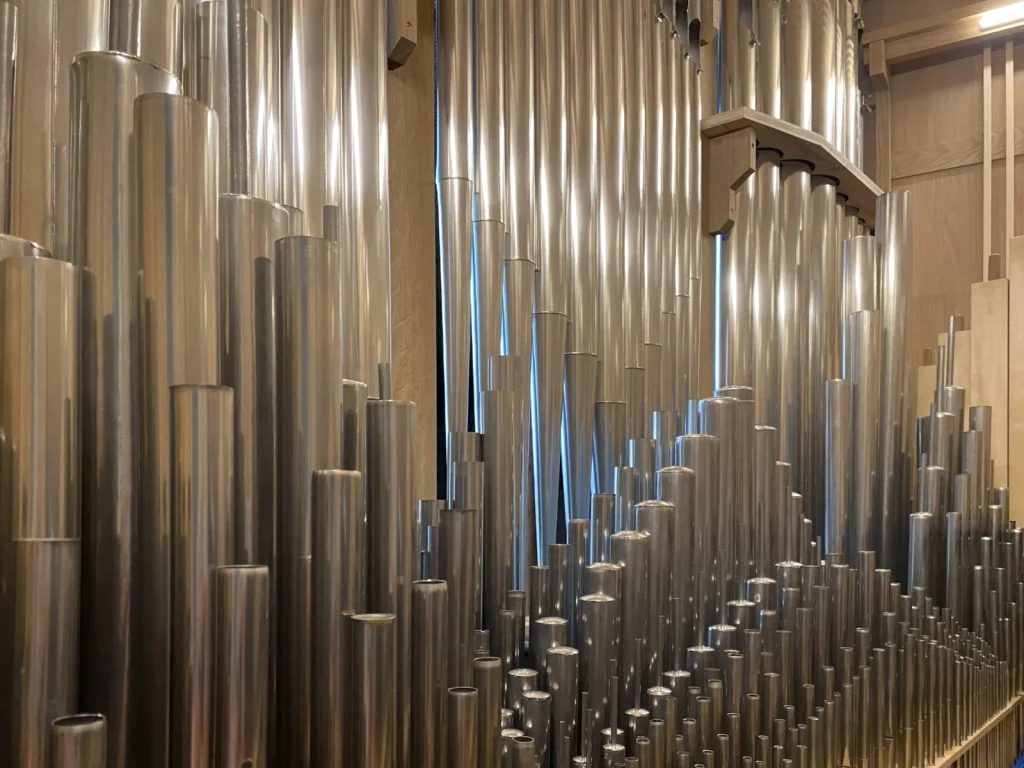 Orgelpfeifen in der Dietrich-Bonhoeffer-Kirche.